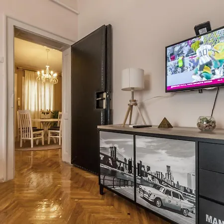 Neimar With Great Wi-fi And Free Parking Apartament